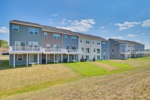 Interior - Spacious Hedgesville Retreat ~ 5 Mi to Golf Course (Hedgesville)