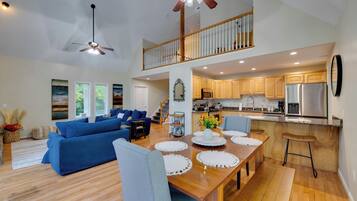 House (3 Bedrooms) | Interior