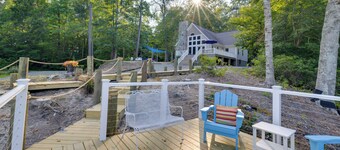 Waterfront Hartfield Vacation Rental w/ Dock!