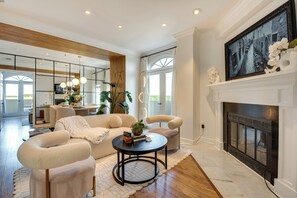 Apartment (2 Bedrooms) | Interior - Atlanta Rental w/ Balcony: Near Buckhead! (Atlanta)