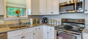 Escape to Nature: Lakefront Jay Cottage w/ Views!