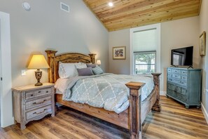 Cottage (2 Bedrooms) | Interior - Escape to Nature: Lakefront Jay Cottage w/ Views! (Jay)