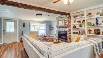 Rumah (2 Bedrooms) | Interior