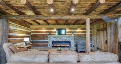 Bedford Cabin w/ Porch, 5 Mi to Historic District!