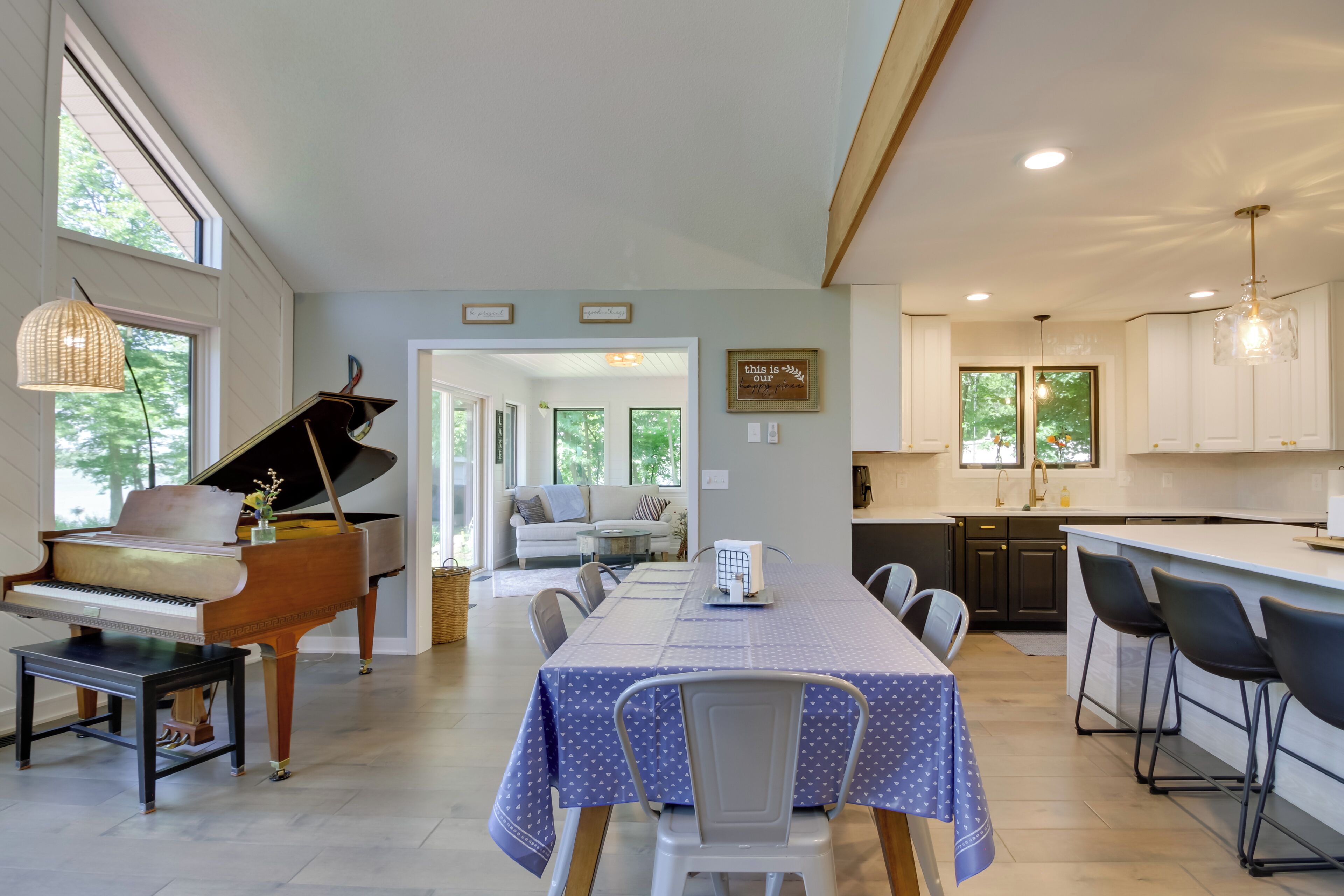 Rumah (4 Bedrooms) | Interior