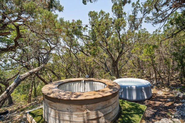 Bồn tắm spa ngoài trời