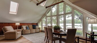 Lakefront St Marys Getaway w/ Boat Dock + Fire Pit