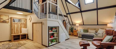 House (3 Bedrooms) | Interior