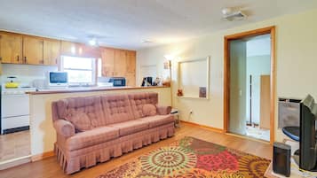 Cottage (3 Bedrooms) | Interior