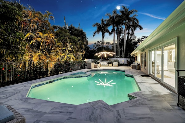 Family Friendly Fort Myers Vacation Rental W/ Pool - Fort Myers, FL