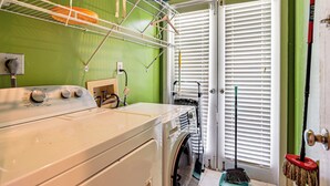 منزل (4 Bedrooms) | المنشأة من الداخل