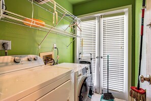 House (4 Bedrooms) | Interior - Walk to Beach! Key West Paradise w/ Ocean View (Summerland Key)