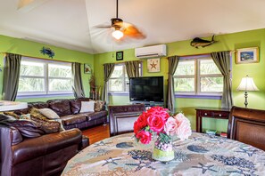 House (4 Bedrooms) | Interior - Walk to Beach! Key West Paradise w/ Ocean View (Summerland Key)