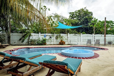 Walk to Beach! Key West Paradise w/ Ocean View
