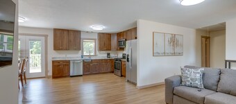 Decaturville Home ~ 7 Mi to Tennessee River