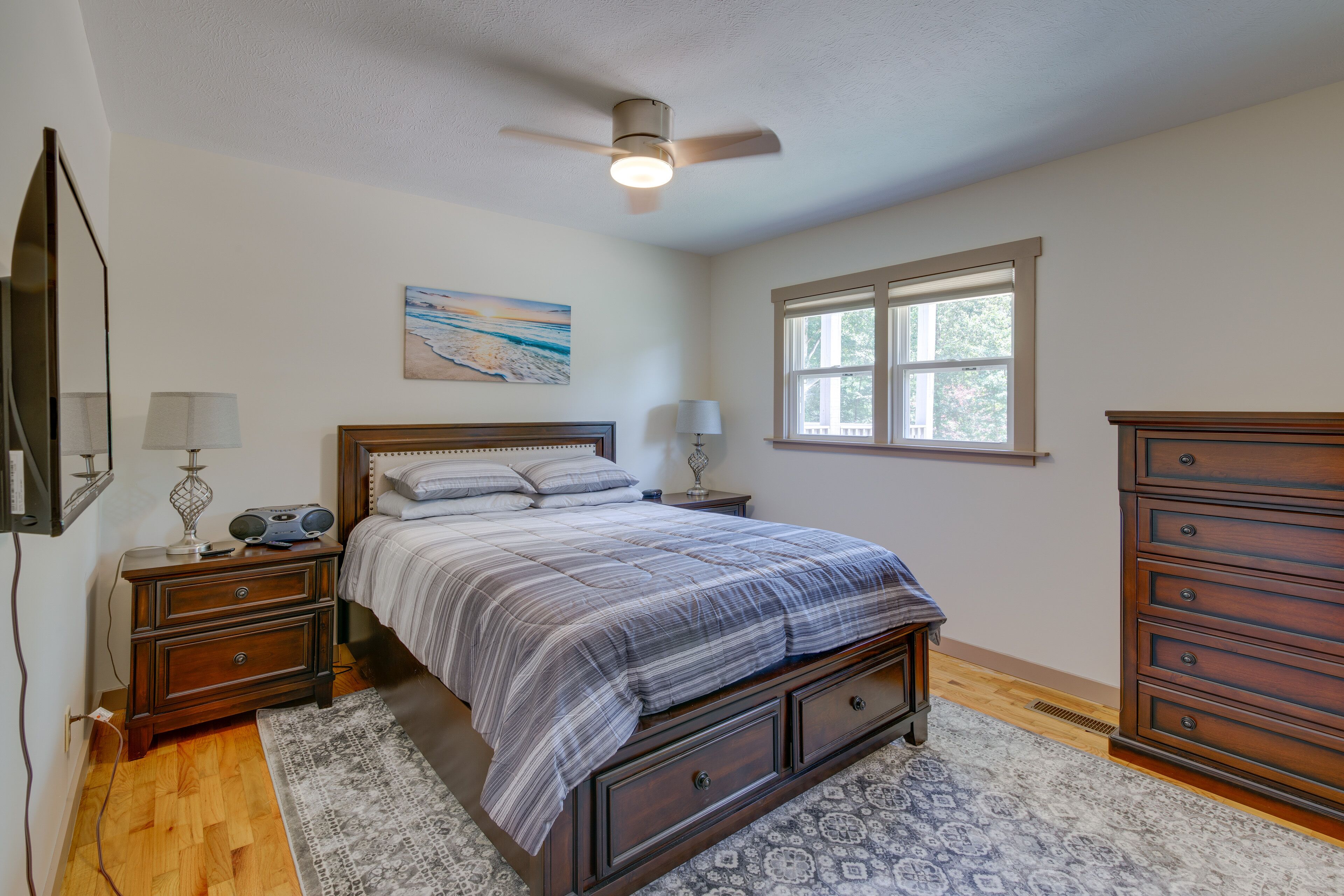 獨棟房屋 (3 Bedrooms) | 3 間臥室、床單