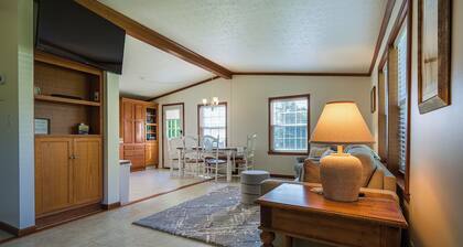 Dutch Country Home: 9 Mi to Sight & Sound Theater