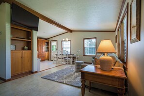 Rumah (2 Bedrooms) | Bagian depan properti