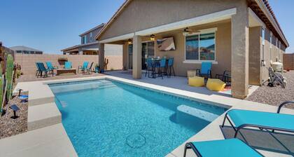 Tucson 4BR Retreat! Private Pool, Fire Pit!