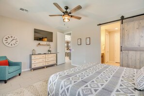 House (4 Bedrooms) | Interior - Lovely Tucson Home w/ Private Pool & Fire Pit! (Tucson)