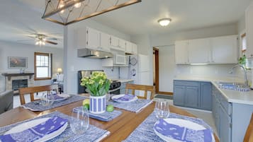 Cottage (2 Bedrooms) | Intérieur