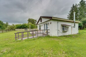 Apartment (0 Bedroom) | Interior - Pet-friendly Caneadea Retreat With Deck! (Belfast)