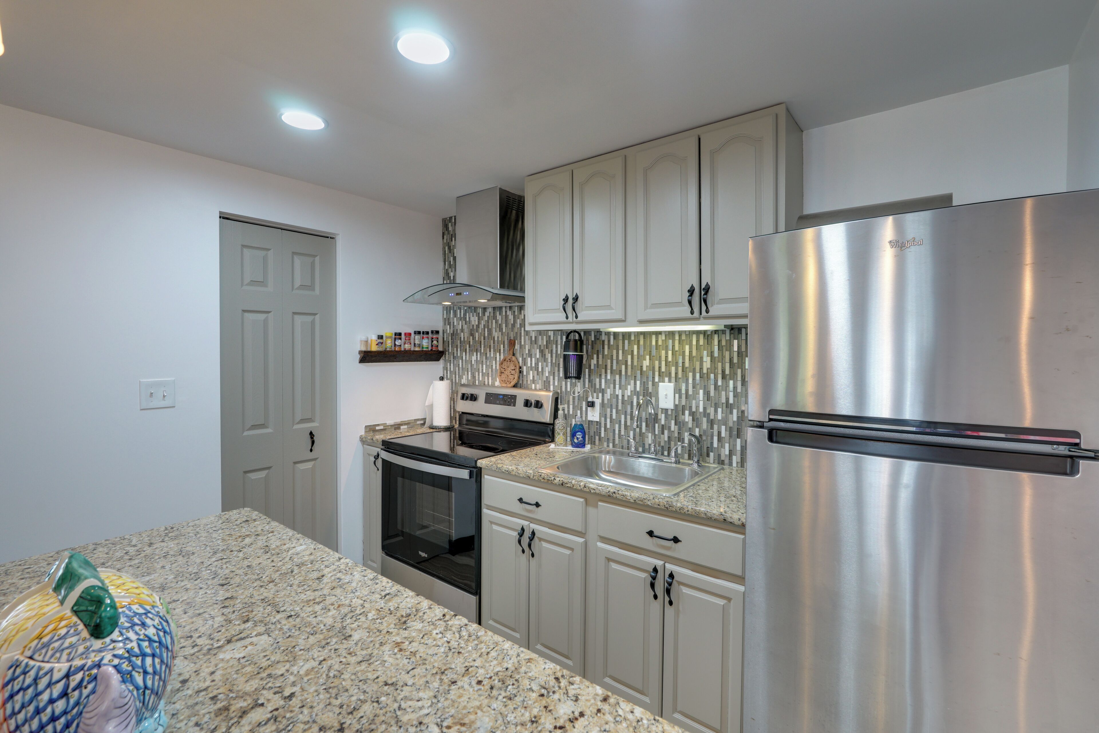 المنشأة من الداخل