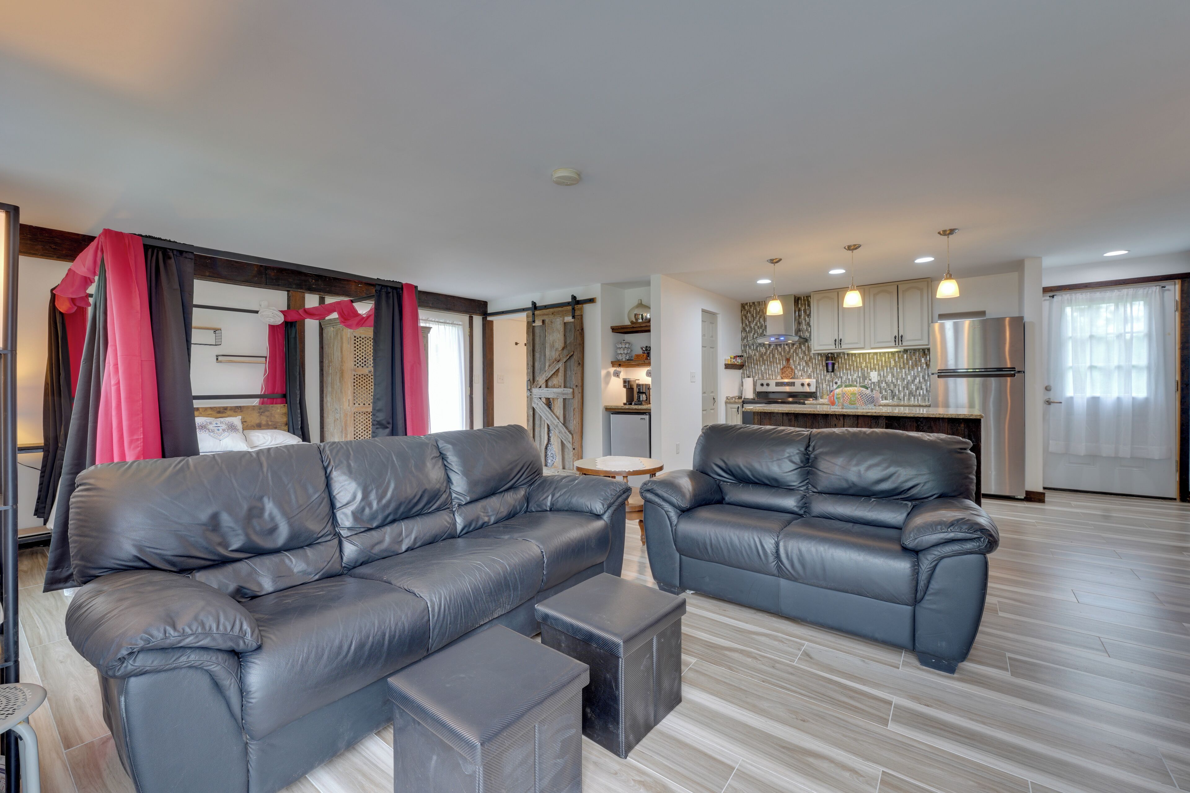 Apartment (0 Bedroom) | Interior