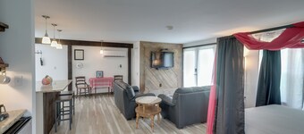 Pet-friendly Caneadea Retreat With Deck!