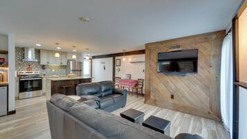 Apartment (0 Bedroom) | Interior