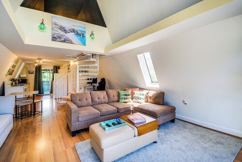 Charming Grayland Getaway: Walk to the Beach!