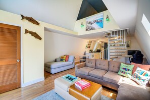 Apartment (0 Bedroom) | Interior - Charming Grayland Getaway: Walk to the Beach! (Grayland)