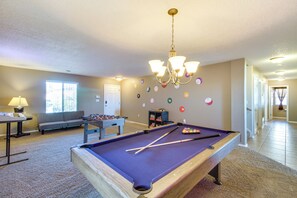 House (6 Bedrooms) | Interior