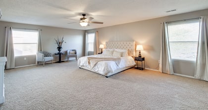 Chic New Mexico Retreat w/ Patio, Grill & Fire Pit