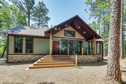 Big Cedar Vacation Rental w/ Deck & Hot Tub!