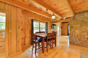 Cottage (3 Bedrooms) | Interior