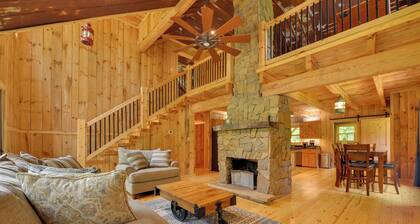Wine Country Cottage w/ Fire Pit in Olin!