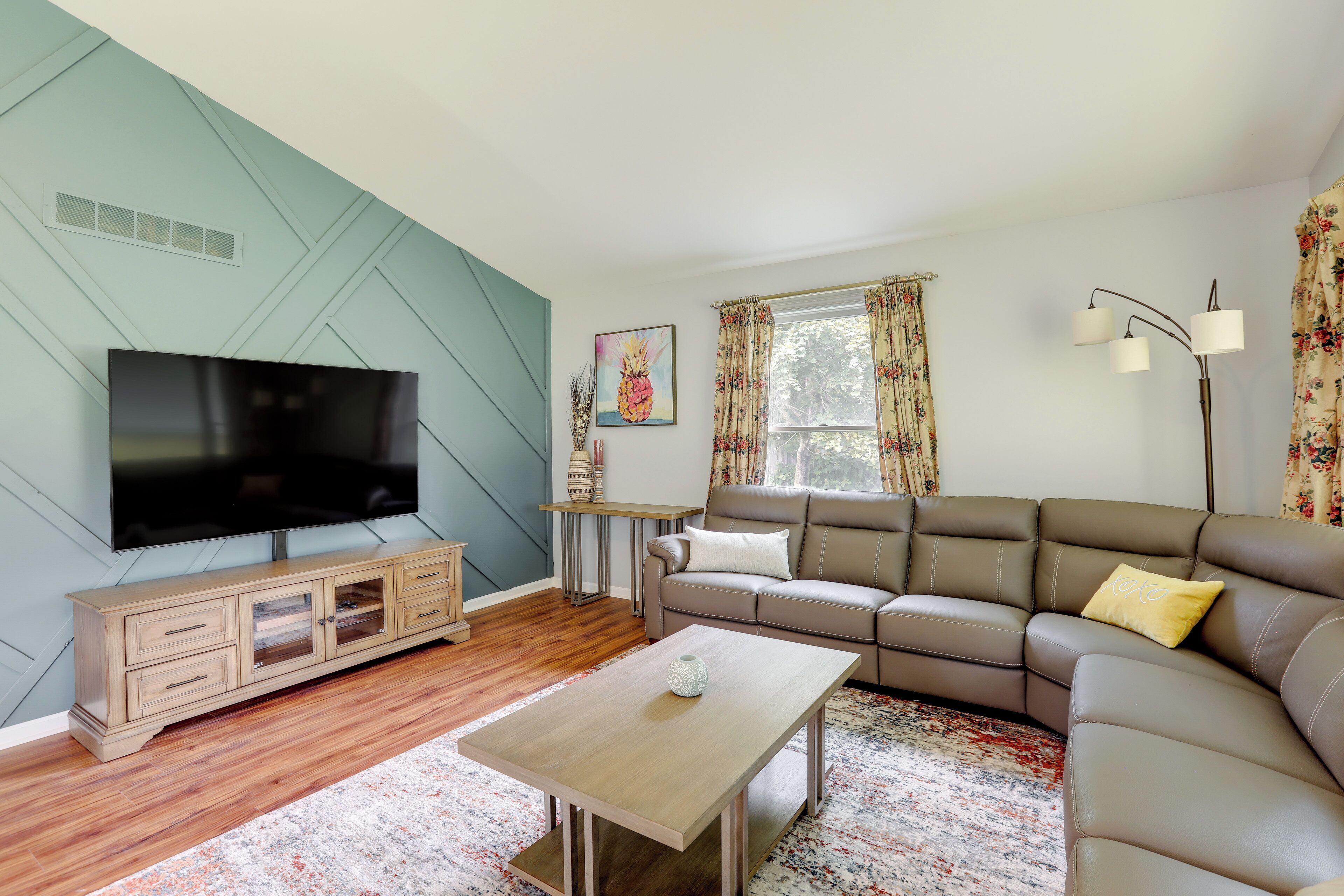 Rumah (5 Bedrooms) | Interior