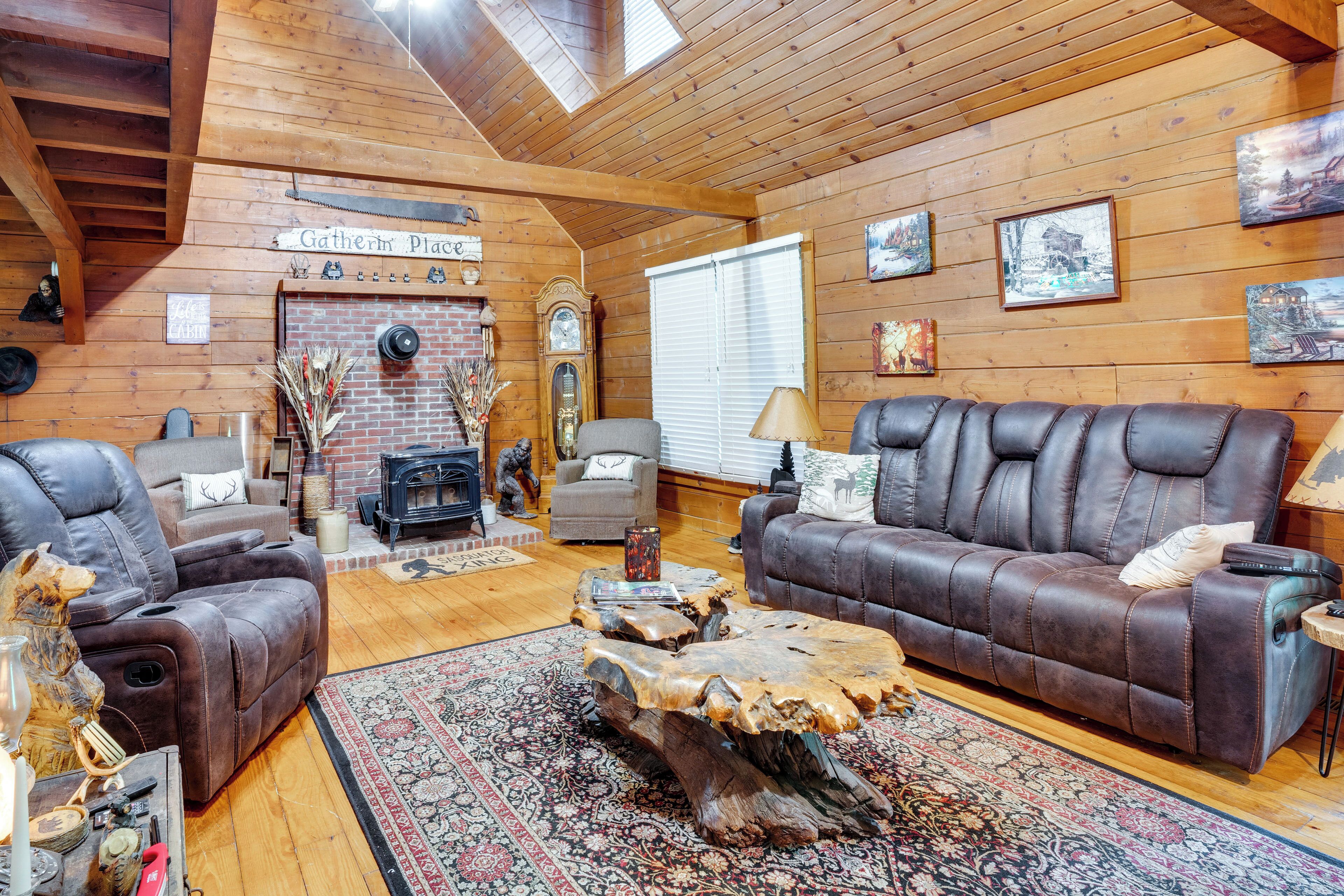 House (3 Bedrooms) | Interior