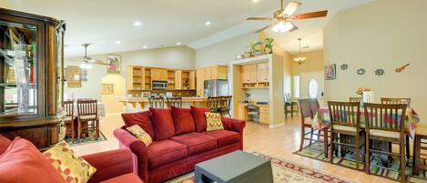 House (5 Bedrooms) | Front of property