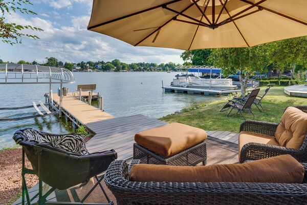 Okauchee Lake Vacation Rental W/ Boat Dock! - City Beach, Oconomowoc
