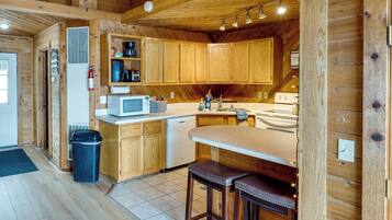 Talo (2 Bedrooms) | Sisätilat