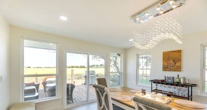 Remodeled Farmhouse on 18 Acres: 8 Mi to Elgin!