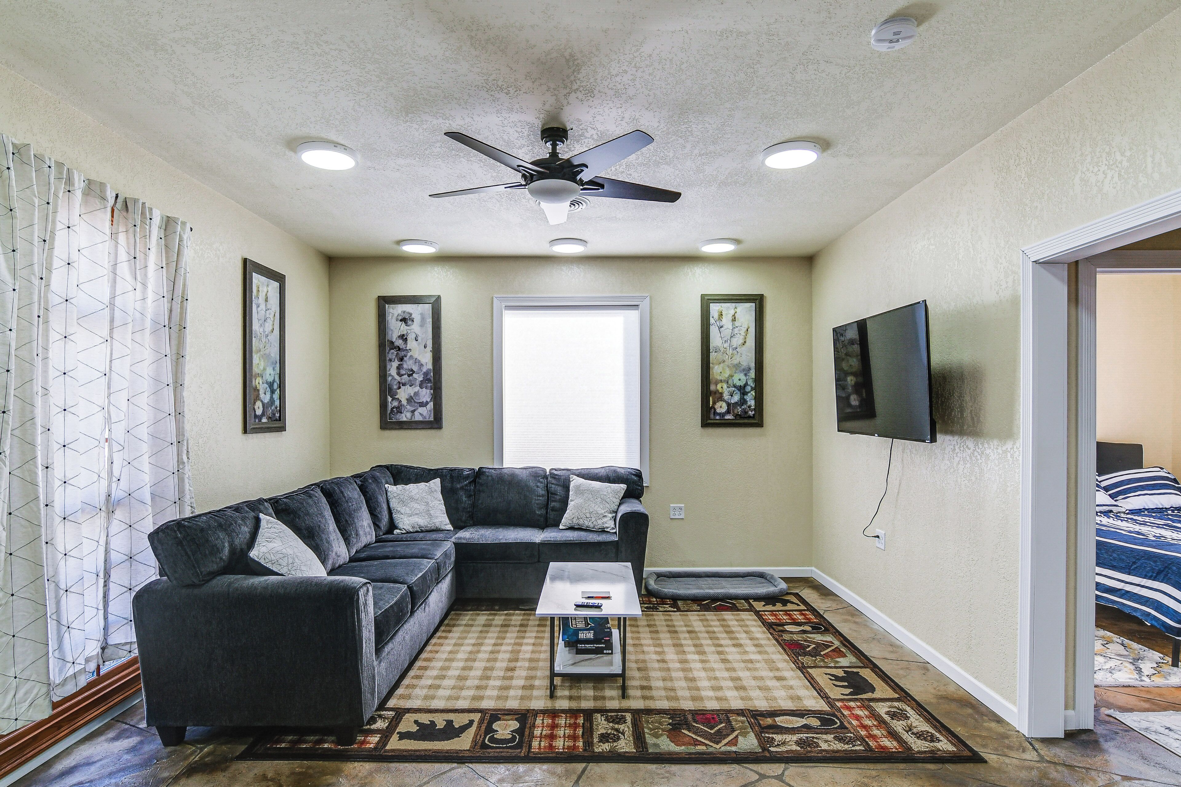 Apartment (2 Bedrooms) | Front of property