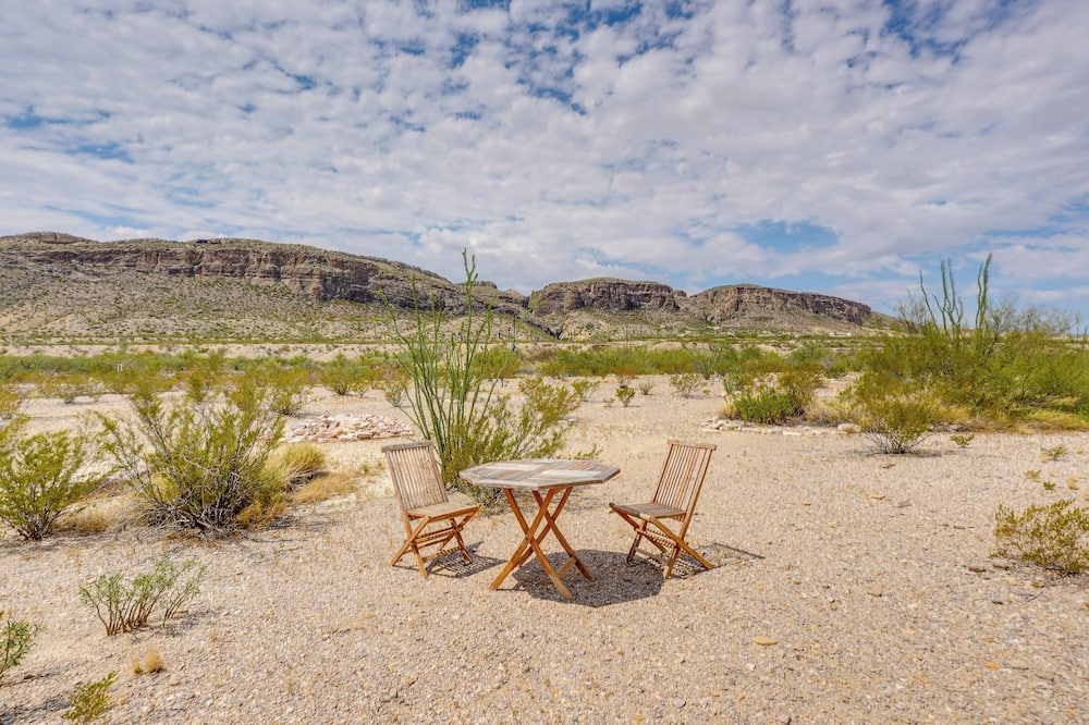 Vibrant Terlingua Vacation Rental Near Big Bend! - The Solitario, TX