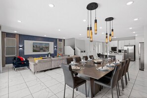 Dining - Amazing Pool, Game Room, close to Disney (2312) (Kissimmee)