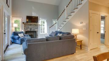 House (3 Bedrooms) | Interior