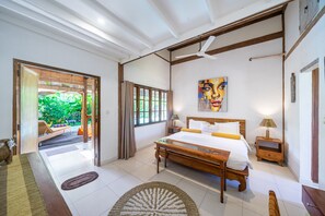 2 bedrooms, in-room safe, desk, WiFi - Cozy 2BR Villa in the heart of Seminyak (Bali)