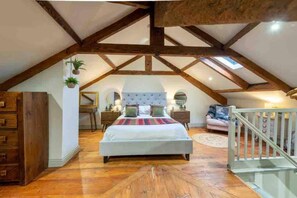 Casa | 3 habitaciones, tabla de planchar con plancha y wifi gratis