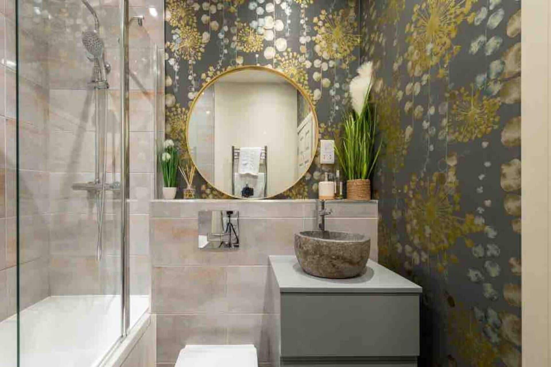 House | Bathroom | Separate bathtub and shower, deep-soaking bathtub, hair dryer, towels